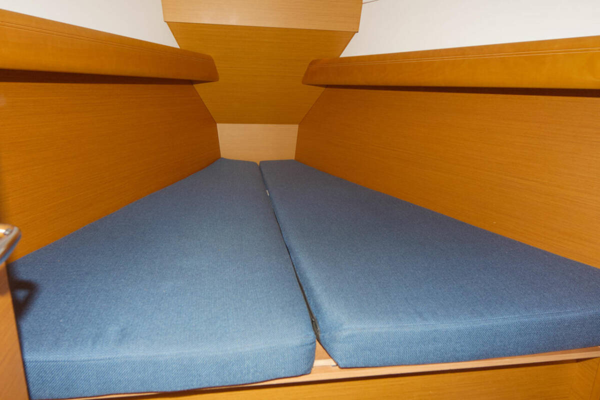 Sun Odyssey 379 Pluto