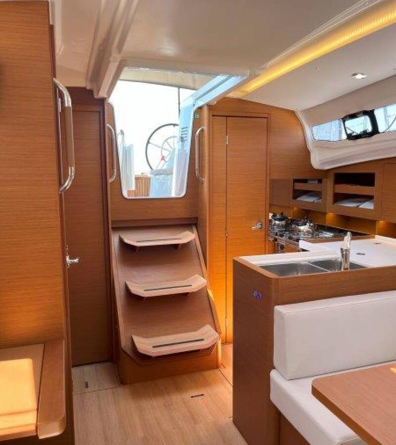 Sun Odyssey 380 Ethra