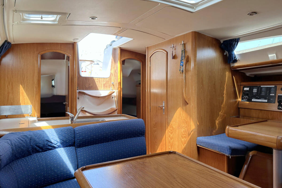 Sun Odyssey 40 Moulin Rouge