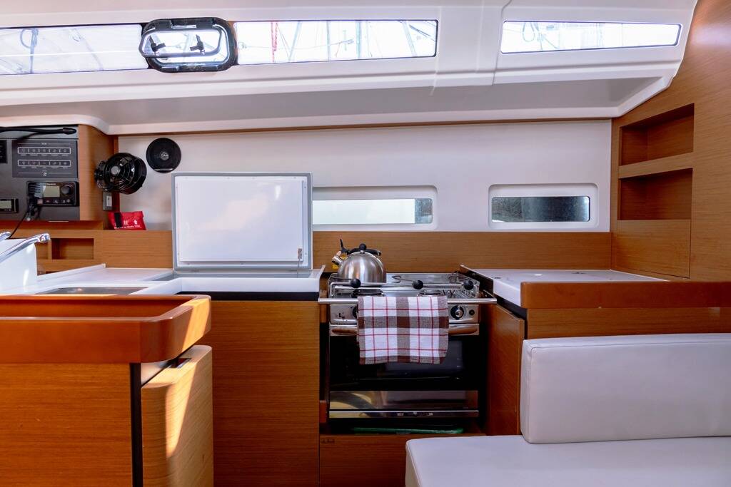 Sun Odyssey 410 Laertes