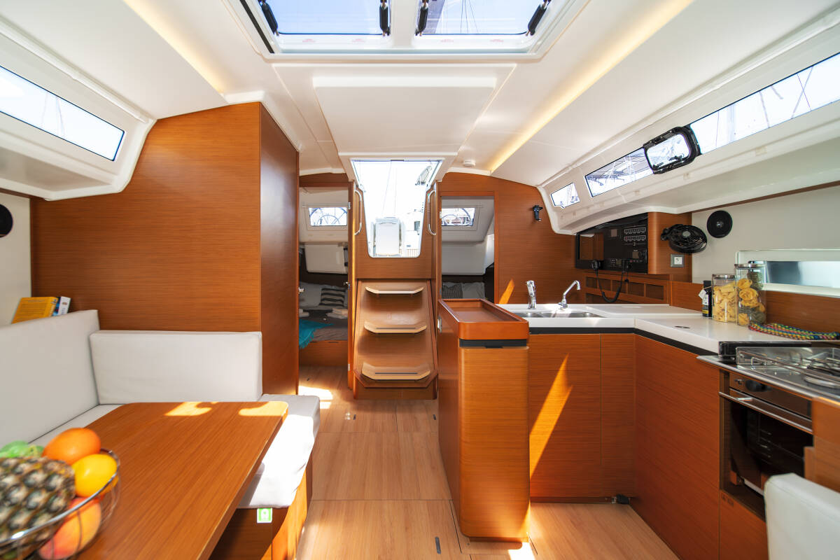 Sun Odyssey 410 Pnoe