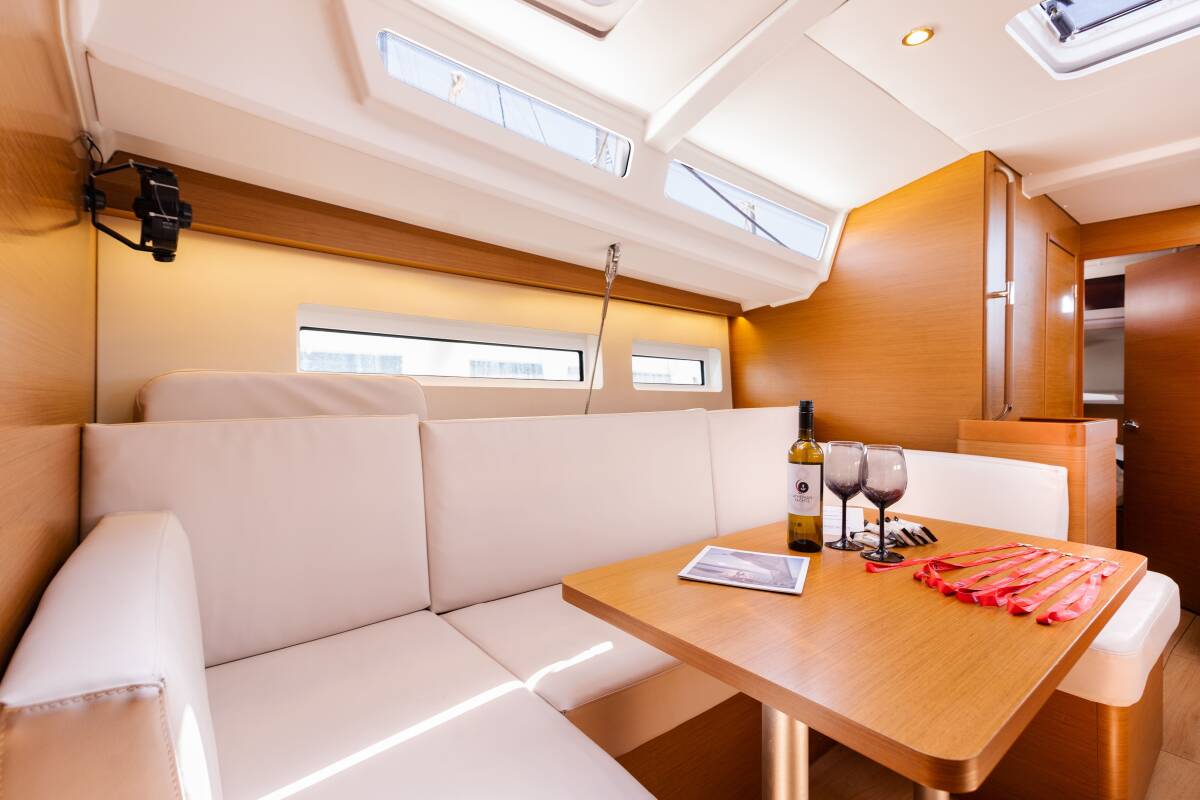 Sun Odyssey 440 Armonia