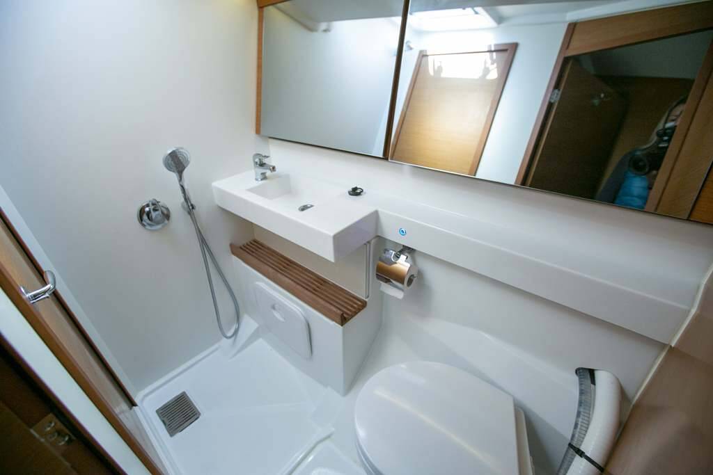 Sun Odyssey 440 Endeavour