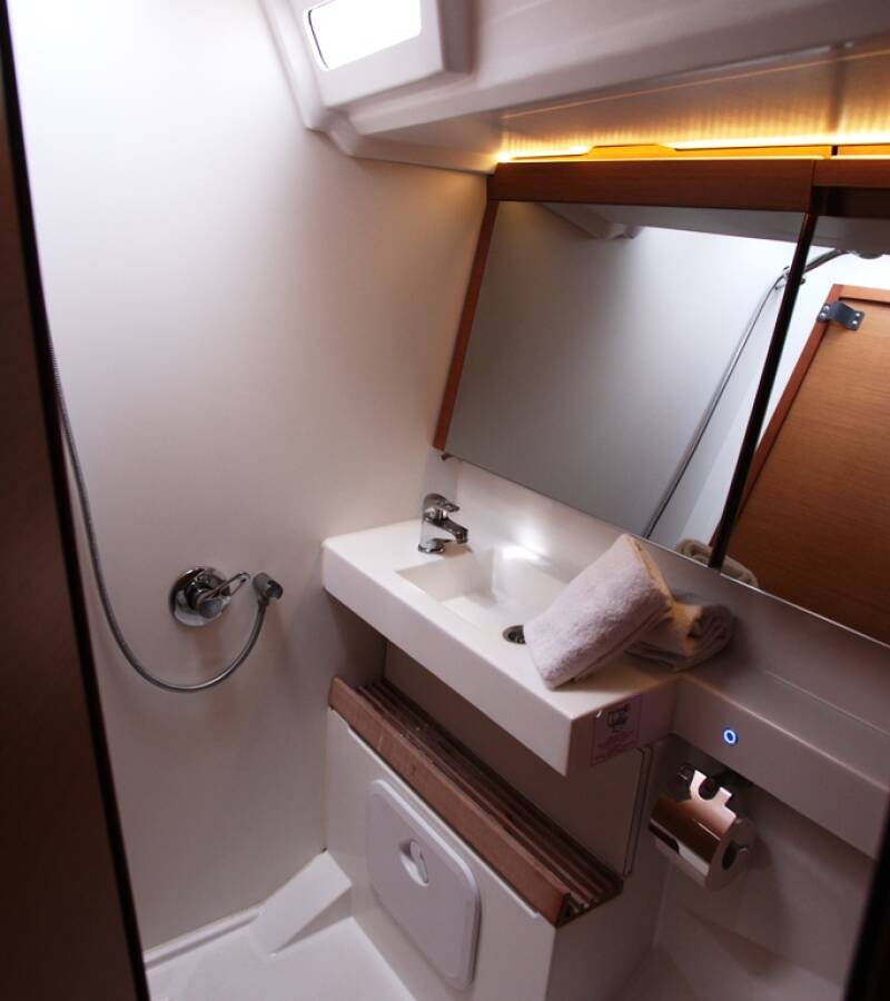 Sun Odyssey 440 Tommy