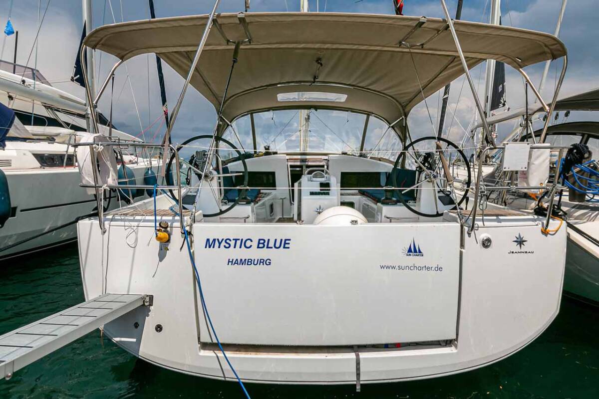Sun Odyssey 440 Mystic Blue