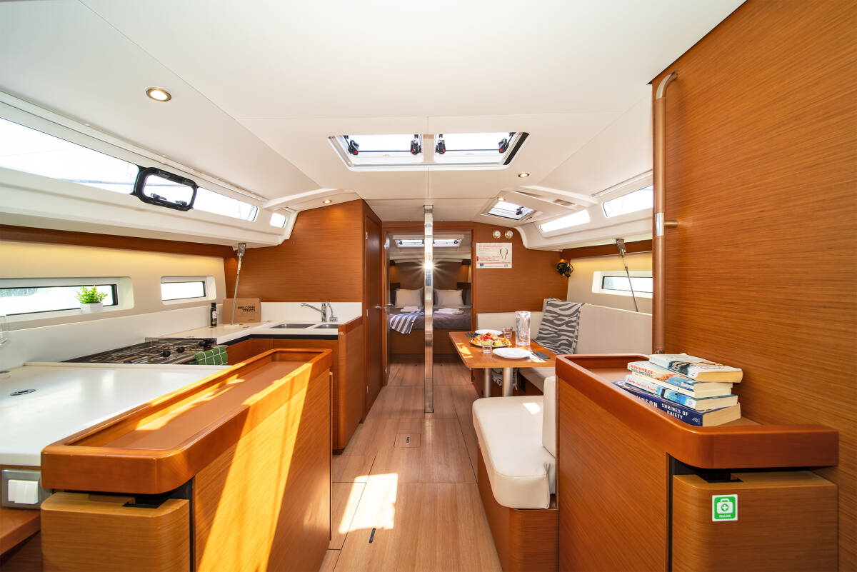 Sun Odyssey 440 Navillera