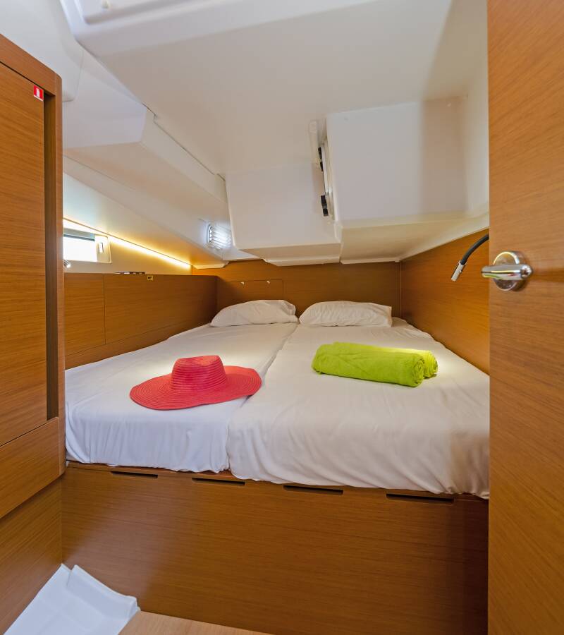 Sun Odyssey 490 Captain George